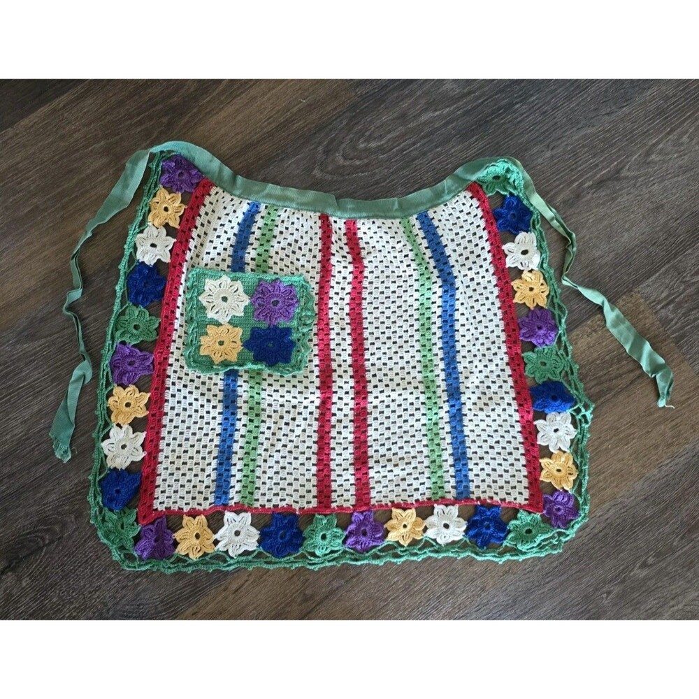 Crochet Hostess Apron Colorful Flowers Handmade Beautifully Vintage Pocket
